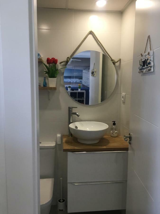 Atico 90m De Terraza, Jacuzzi Privado Y Cargador De Coche Electrico En Cabria, Appartement Almuñécar